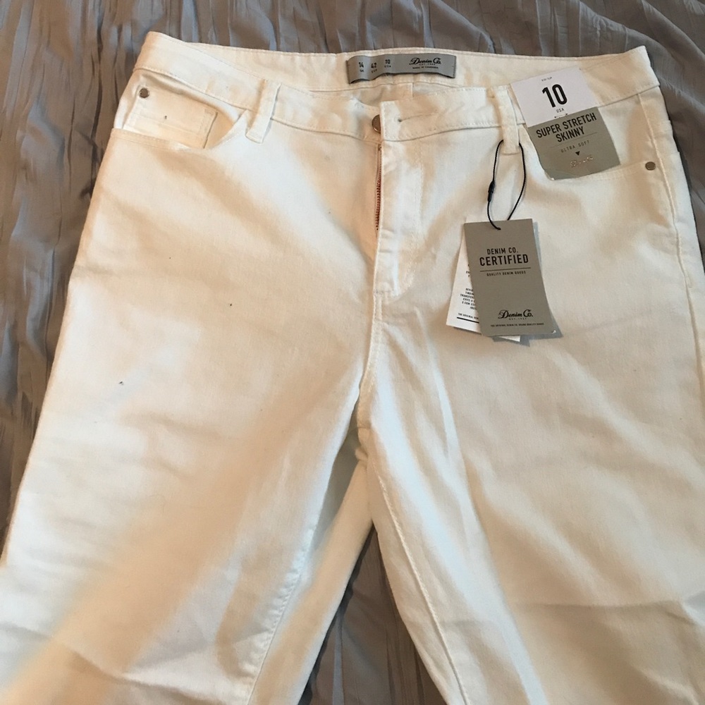 White capris
